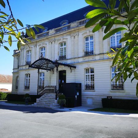 Chateau De Rilly - Les Collectionneurs Hotel Exterior photo